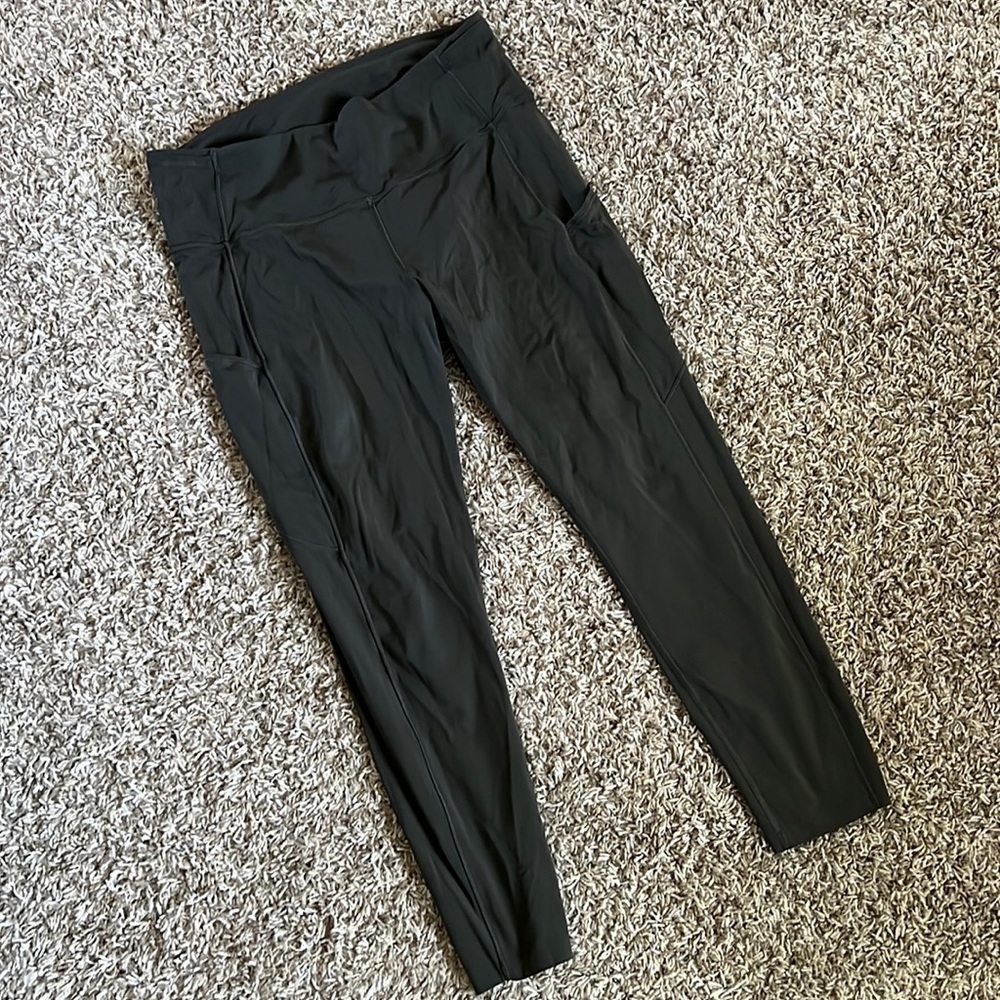 SOLD ON DEPOP - Lululemon size 12 camo green leggings ankle length seamless